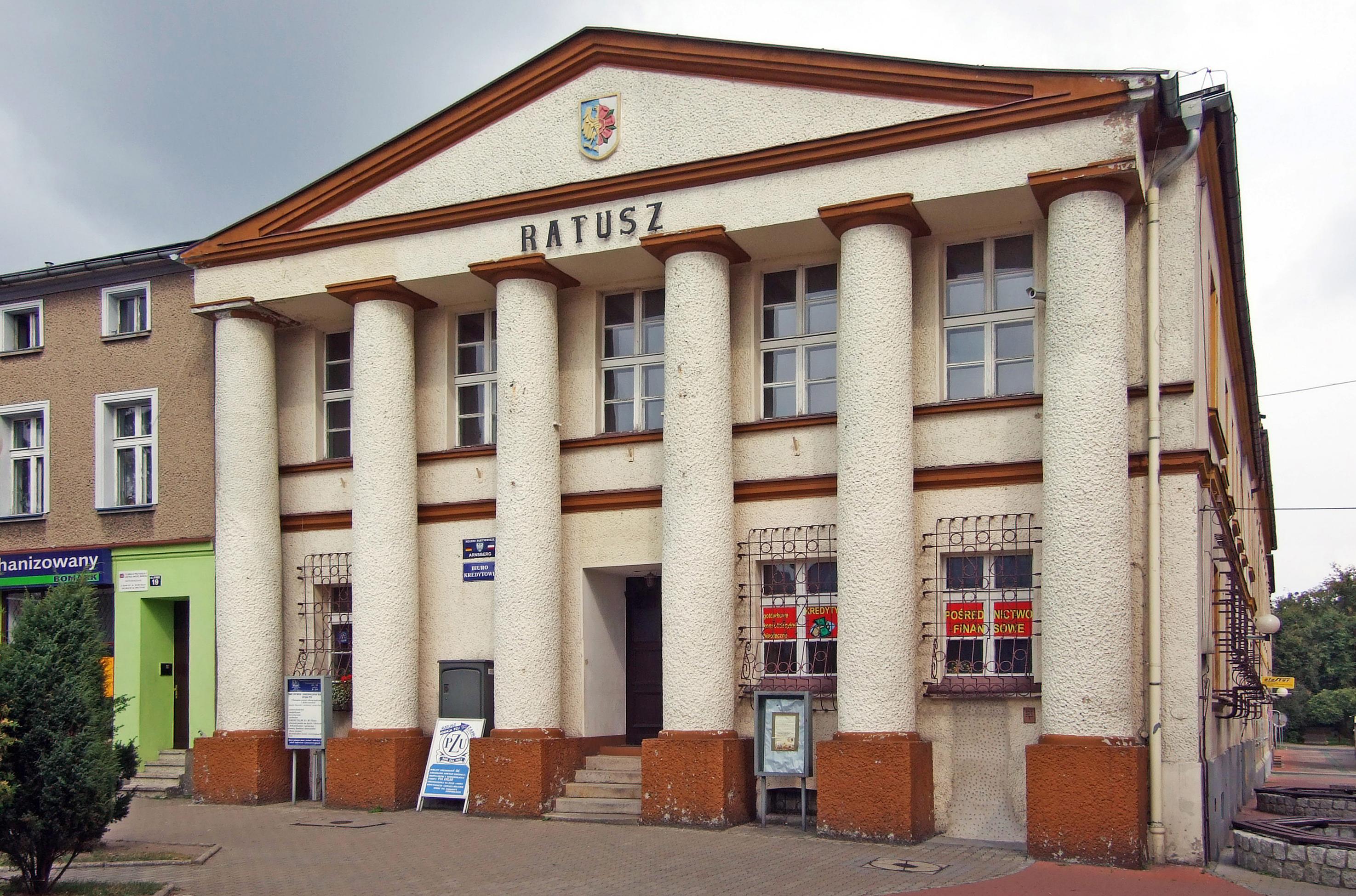 Ratusz w Oleśnie