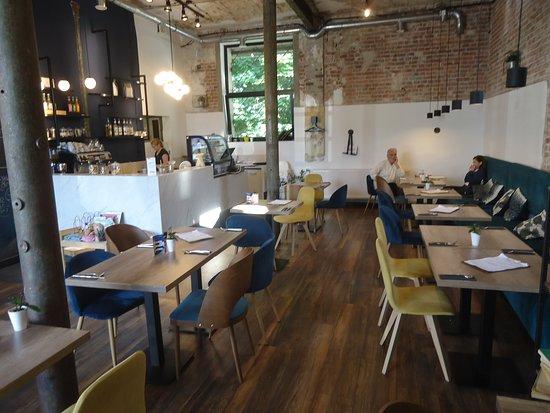 Chwila Moment Coffee & Food